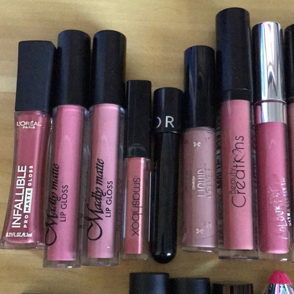 huge lipstick set